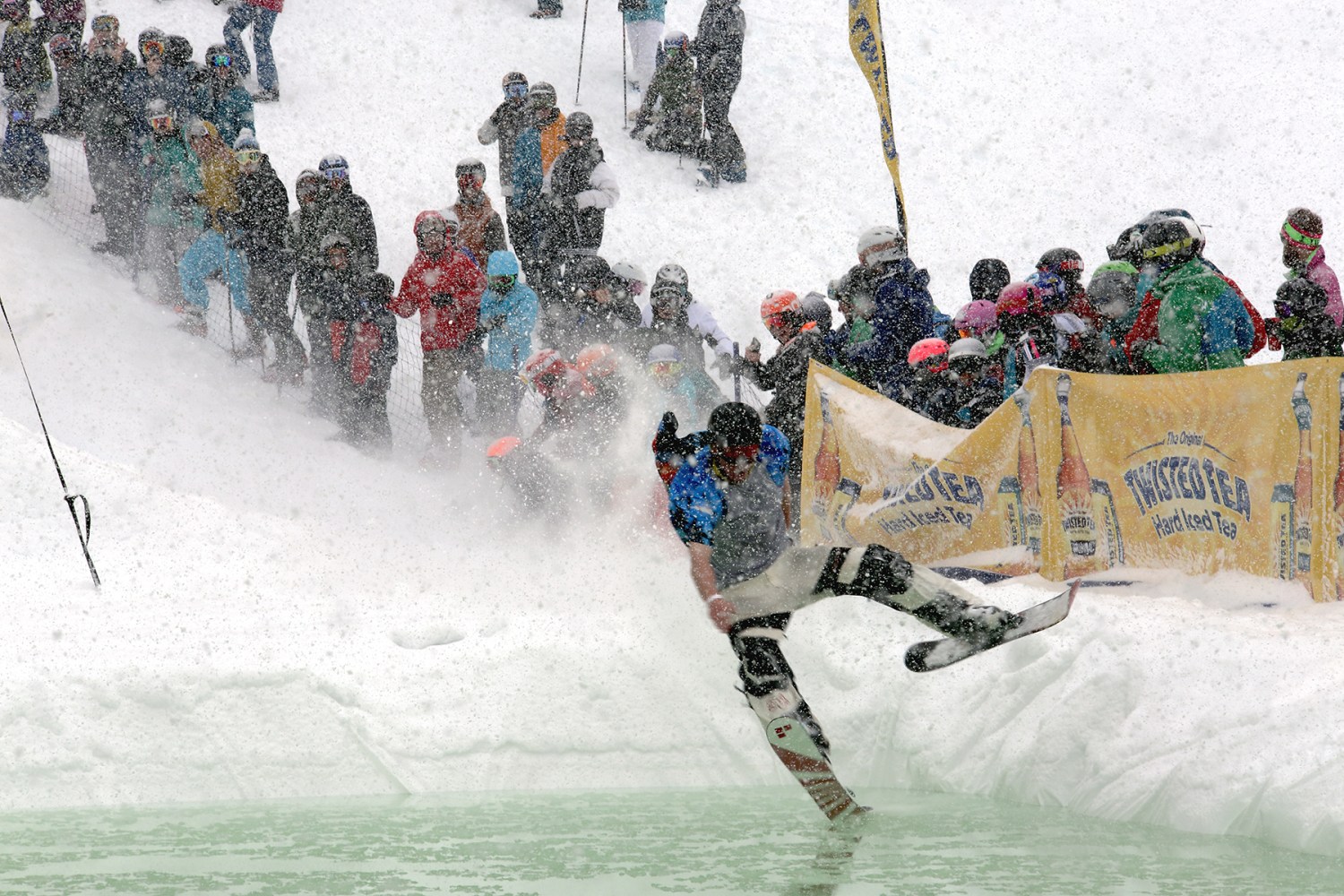 Twisted Tea Slush Cup